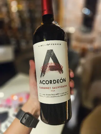 Cabernet Sauvignon - Acordeón 2024